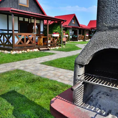 Comfortable, Single-Story Holiday Homes *