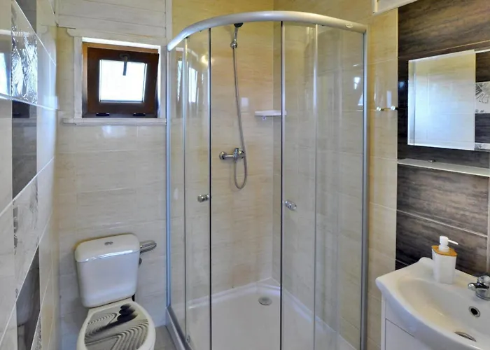 別荘 Comfortable, Single-story Homes