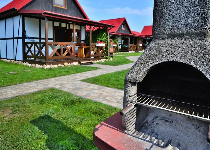 Comfortable, Single-story Homes *