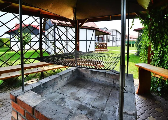 Comfortable, Single-story Homes 別荘 *