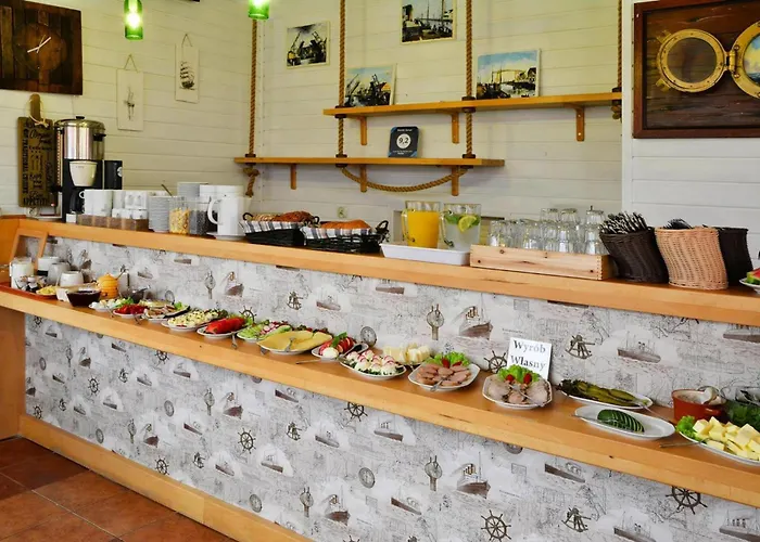 Comfortable, Single-story Homes 別荘