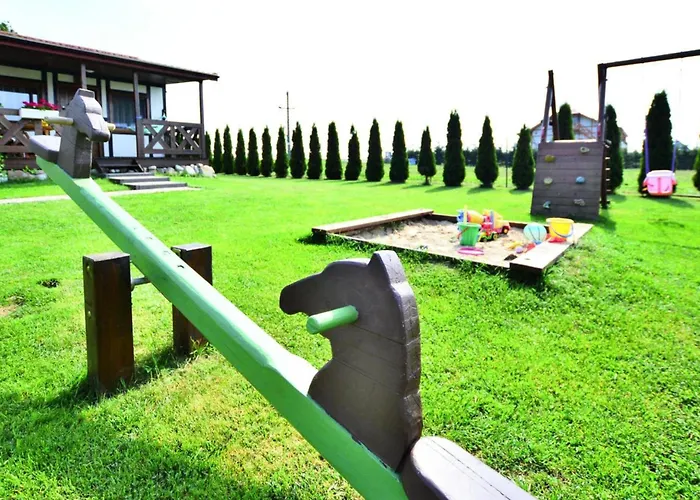 Comfortable, Single-story Homes *